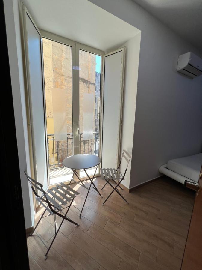 ナポリ In Piazzetta Bed & Breakfast エクステリア 写真