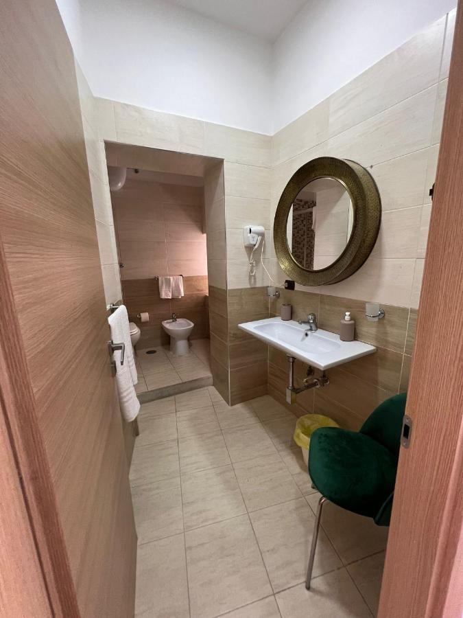 ナポリ In Piazzetta Bed & Breakfast エクステリア 写真