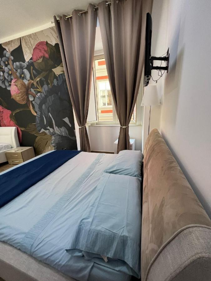 ナポリ In Piazzetta Bed & Breakfast エクステリア 写真