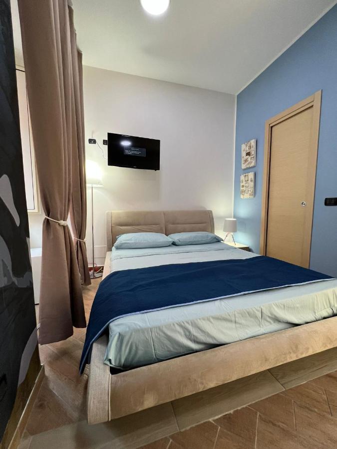 ナポリ In Piazzetta Bed & Breakfast エクステリア 写真