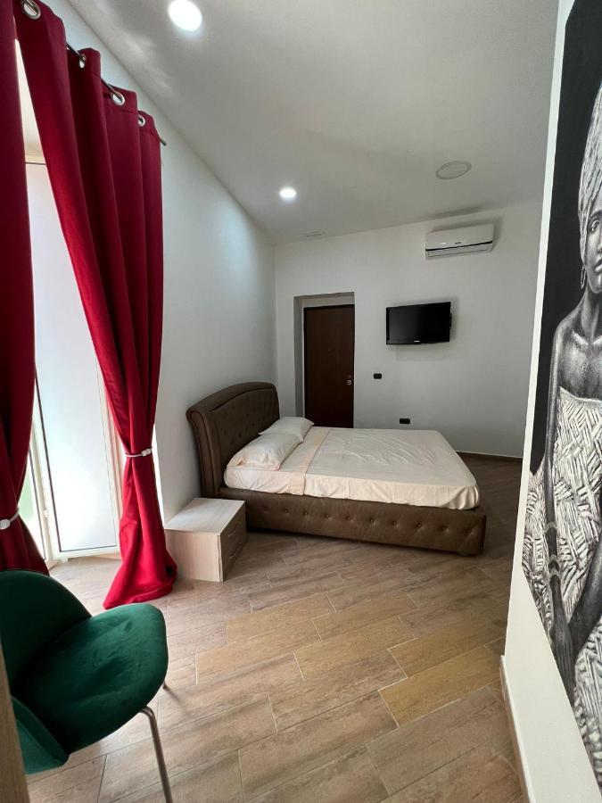 ナポリ In Piazzetta Bed & Breakfast エクステリア 写真