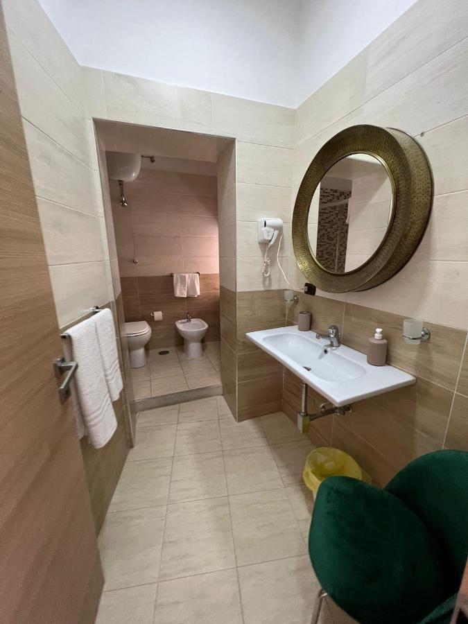 ナポリ In Piazzetta Bed & Breakfast エクステリア 写真