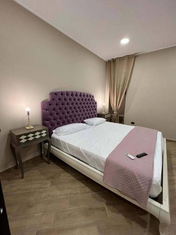 ナポリ In Piazzetta Bed & Breakfast エクステリア 写真