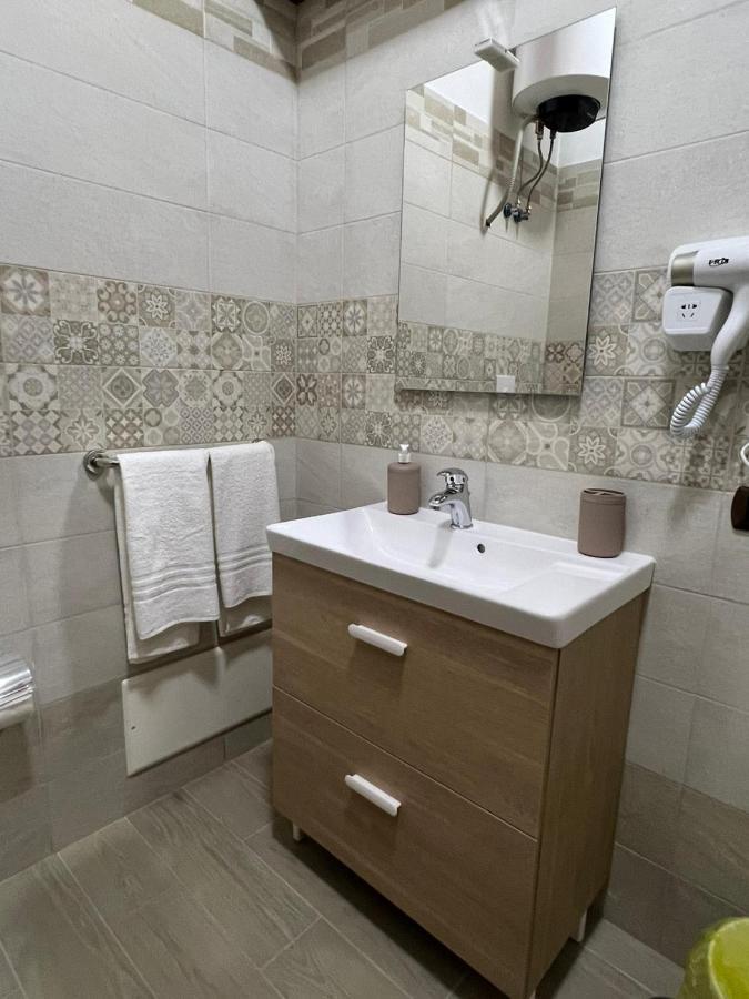 ナポリ In Piazzetta Bed & Breakfast エクステリア 写真
