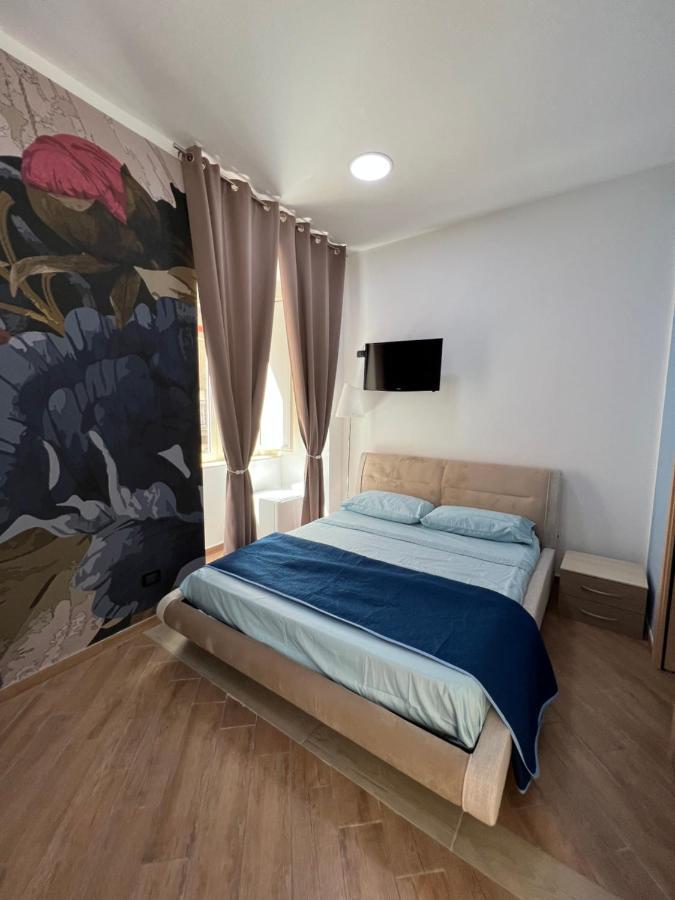 ナポリ In Piazzetta Bed & Breakfast エクステリア 写真