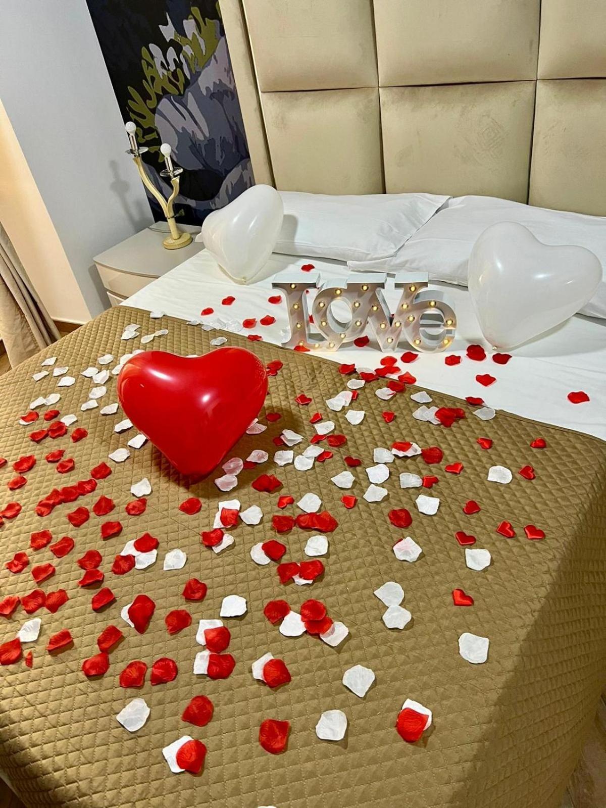 ナポリ In Piazzetta Bed & Breakfast エクステリア 写真